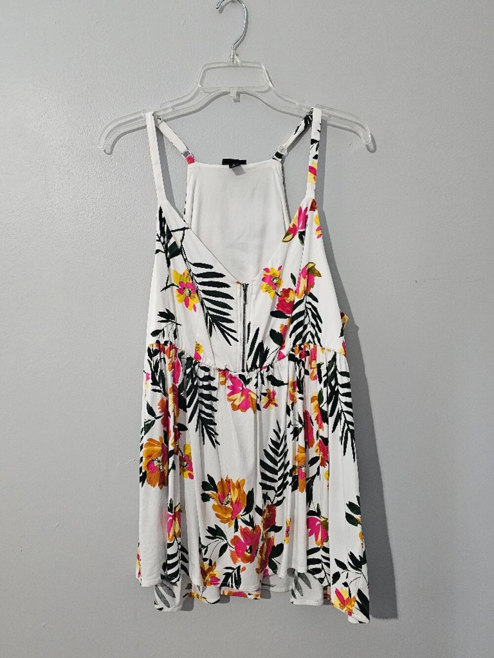 Torrid 1X Zip Front Tropical Floral Tiered Top